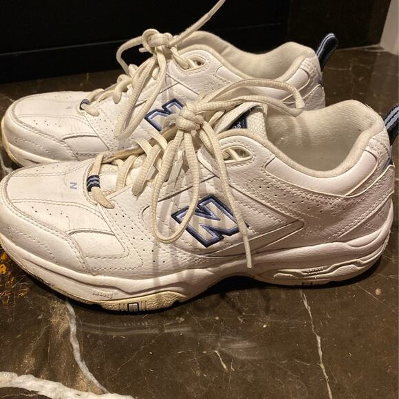 Women's Sz 8 1/2 New Balance training shoes - Picture 4 of 7